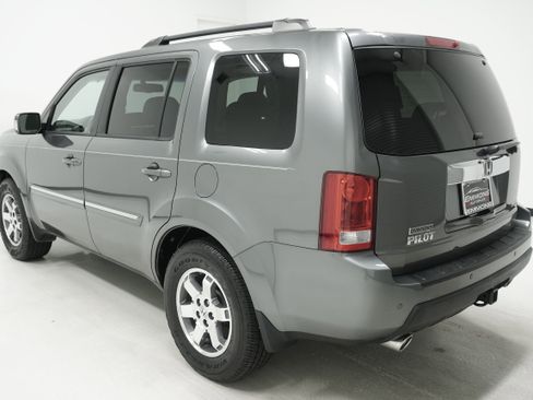 Used 2011 Honda Pilot Touring image 6