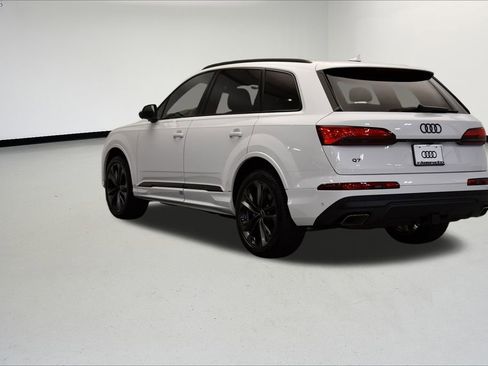 Used 2025 Audi Q7 3.0T Premium Plus w/ Premium Plus Package image 3