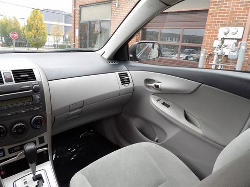 Used 2011 Toyota Corolla LE image 13