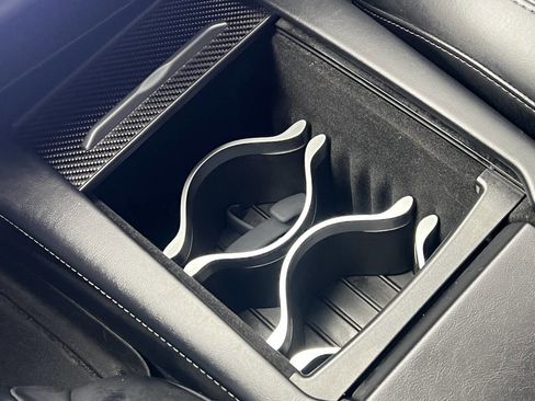 Used 2019 Tesla Model S Performance image 34