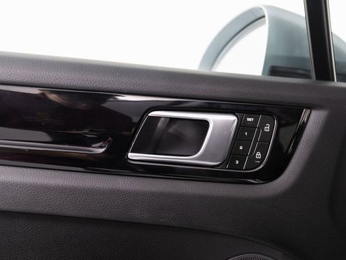Certified 2023 Porsche Cayenne image 31