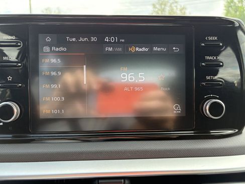 Used 2021 Kia K5 LXS FWD image 16