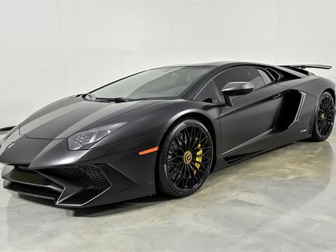 Used 2017 Lamborghini Aventador LP 750-4 Superveloce AWD/4WD image 5