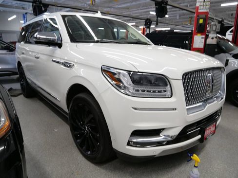 Used 2021 Lincoln Navigator Black Label AWD/4WD image 4