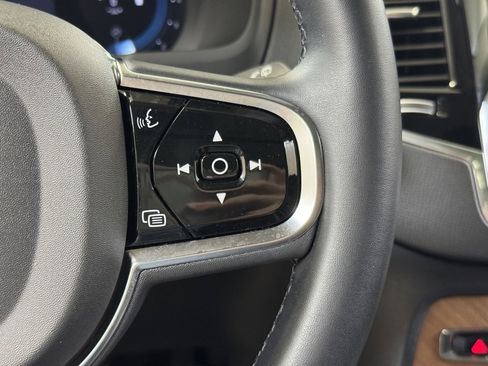 Used 2024 Volvo XC90 B5 Plus image 37