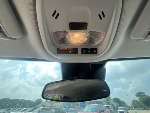 Used 2025 Chevrolet Trax ACTIV w/ Driver Confidence Package FWD image 26