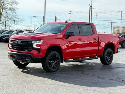 Used 2022 Chevrolet Silverado 1500 LT Trail Boss w/ Protection Package AWD/4WD image 7