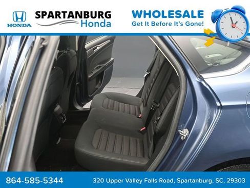 Used 2019 Ford Fusion SE image 16