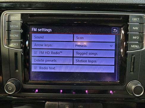 Used 2016 Volkswagen Jetta Sport FWD image 25