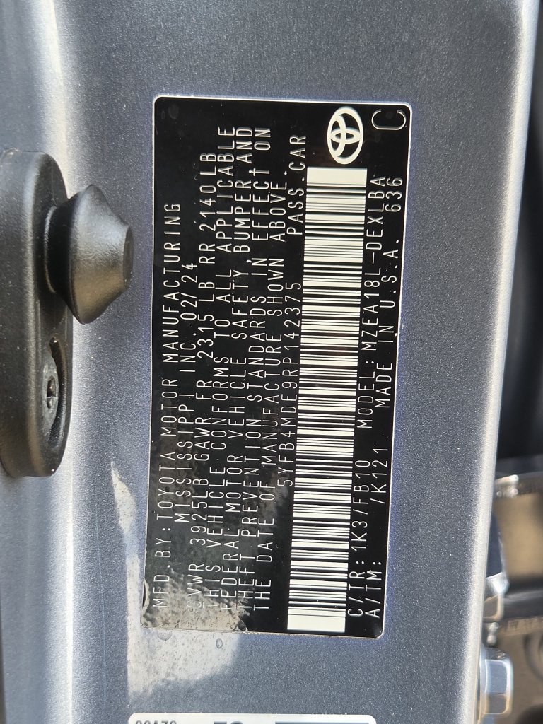 Used 2024 Toyota Corolla LE FWD image 30