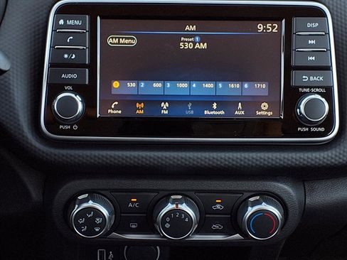 New 2025 Nissan Kicks Play S image 13