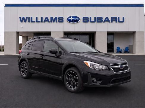Used 2014 Subaru Crosstrek 2.0i Limited w/ Popular Package #2 AWD/4WD image 1