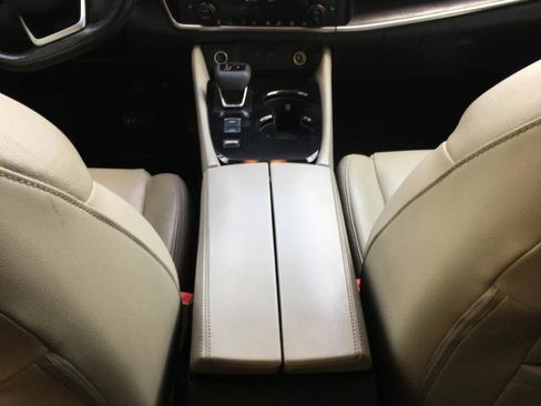 Used 2021 Nissan Rogue SL w/ Premium Package image 20