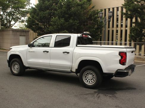 Used 2023 Chevrolet Colorado W/T w/ Safety Package RWD image 9