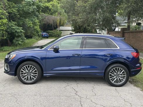 Used 2022 Audi Q3 2.0T Premium AWD/4WD image 2