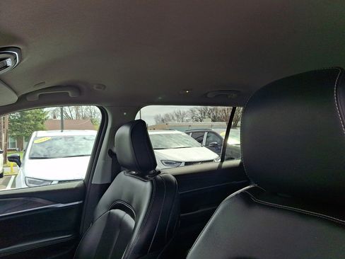 Used 2024 Jeep Grand Cherokee L Limited image 24