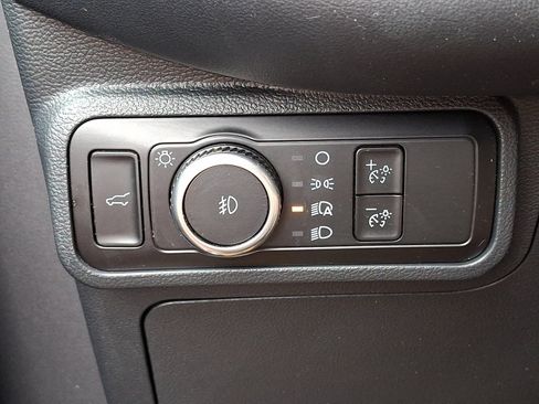 Certified 2025 Ford Explorer ST-Line AWD/4WD image 22
