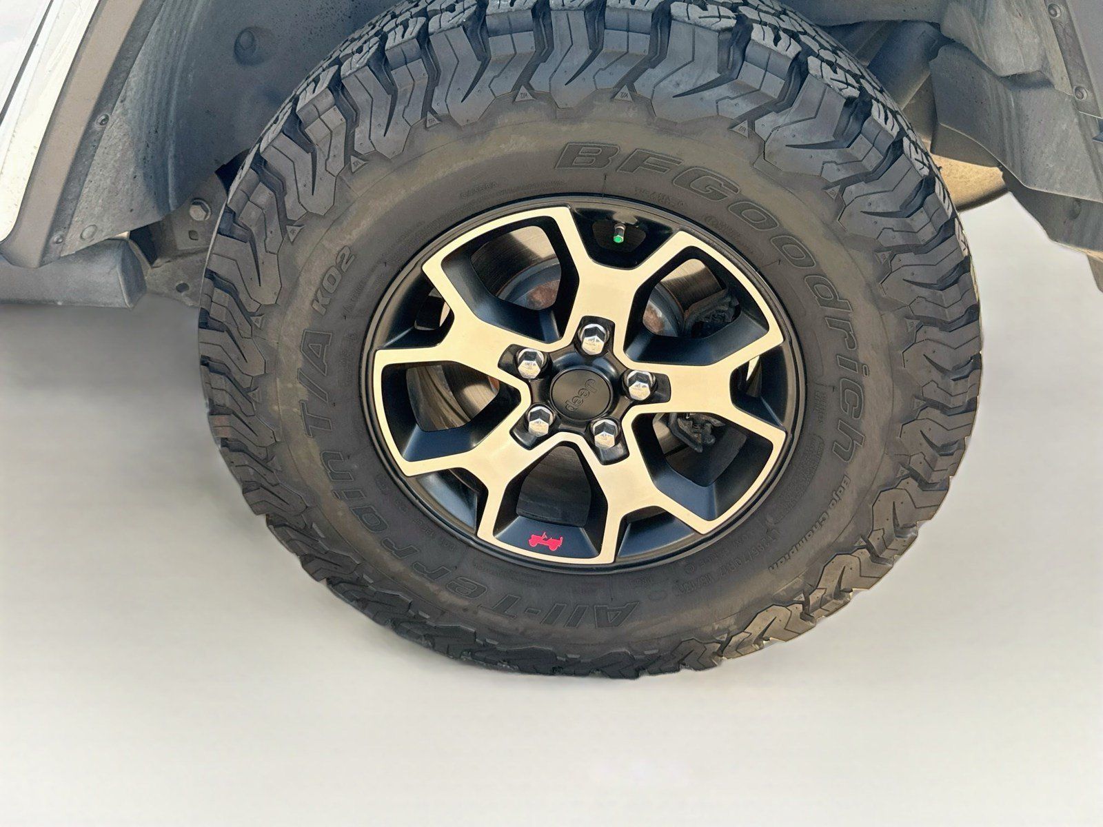 Used 2021 Jeep Wrangler Unlimited Rubicon AWD/4WD image 17