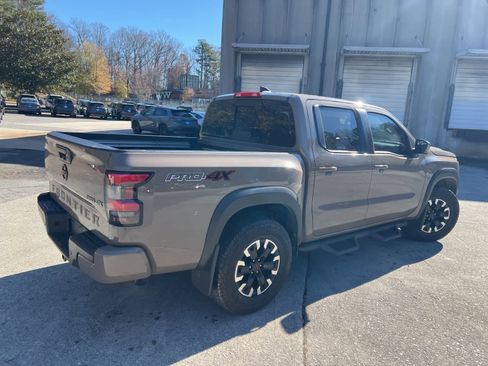 Used 2023 Nissan Frontier PRO-4X w/ Pro Convenience Package image 9