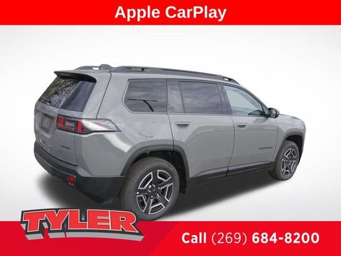 New 2026 Jeep Cherokee Laredo AWD/4WD image 8