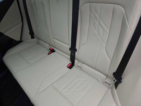 Used 2025 BMW X3 xDrive30i w/ Premium Package image 17