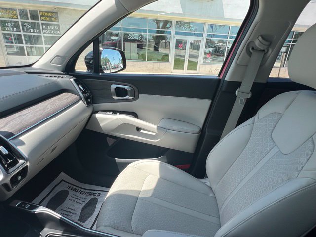 Used 2022 Kia Sorento EX w/ Panoramic Sunroof Package FWD image 21