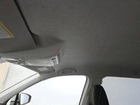 Used 2022 Volkswagen Tiguan S AWD/4WD image 13