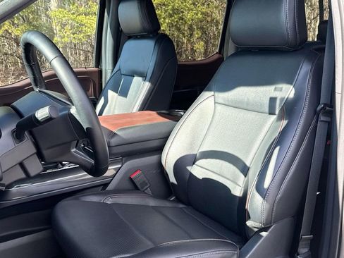 Used 2023 Ford F150 Lariat image 9