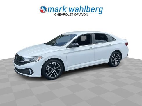 Used 2024 Volkswagen Jetta Sport FWD image 4
