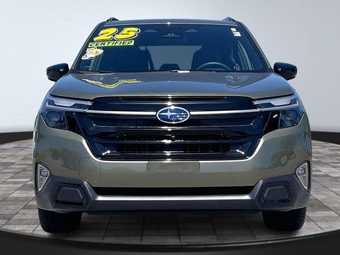 Certified 2025 Subaru Forester Touring AWD/4WD image 3