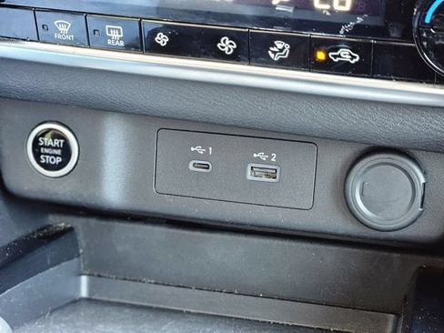 Certified 2023 Nissan Rogue SV FWD image 25