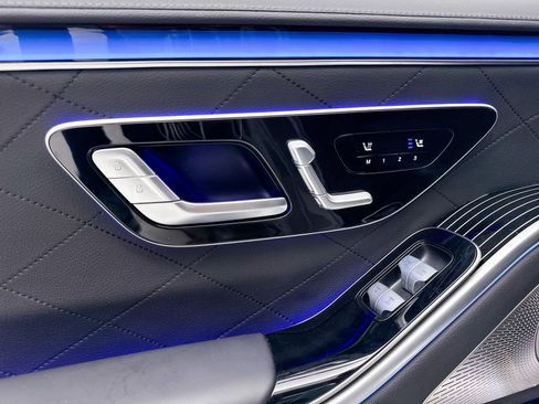 Used 2023 Mercedes-Benz S 500 S 500 w/ AMG Line image 46