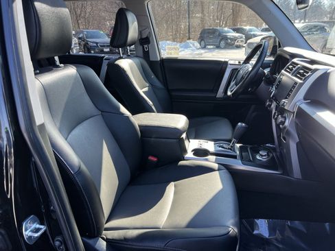 Used 2024 Toyota 4Runner SR5 Premium image 28