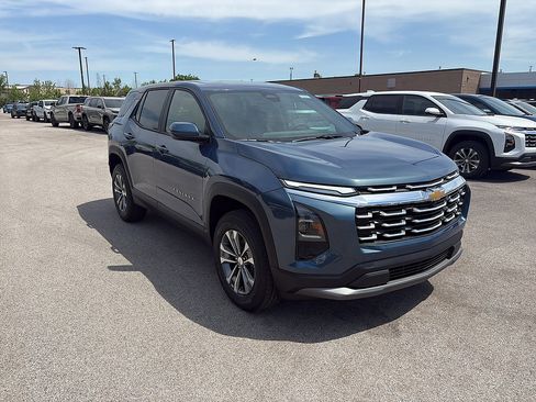 New 2026 Chevrolet Equinox LT FWD image 6