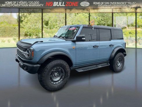 Certified 2025 Ford Bronco Badlands AWD/4WD image 1