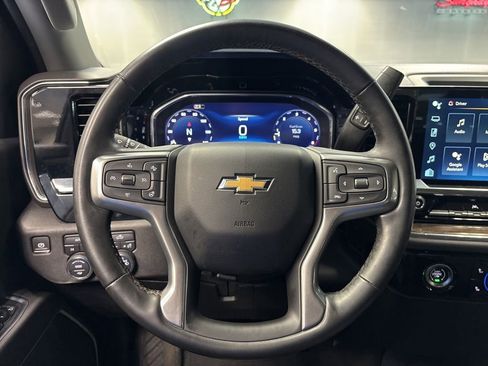 Certified 2024 Chevrolet Silverado 1500 LT AWD/4WD image 33