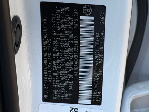 Used 2026 Toyota Camry SE FWD image 25