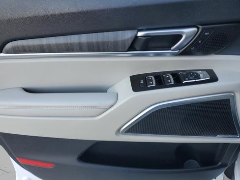 Certified 2024 Kia Telluride SX image 27