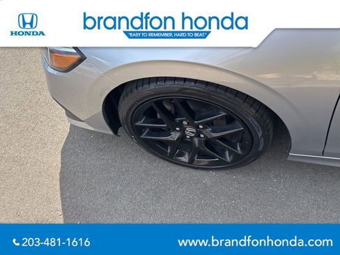 Used 2023 Honda Civic Sport image 32