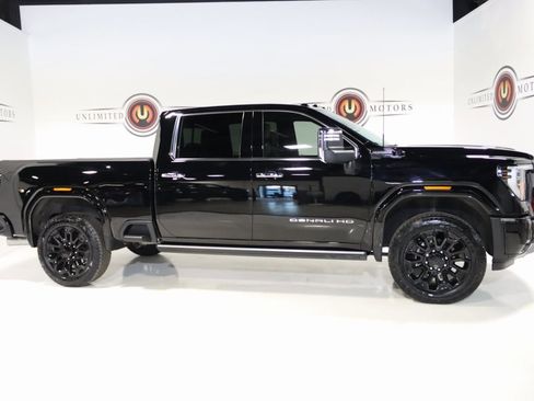 Used 2024 GMC Sierra 2500 Denali Ultimate image 43
