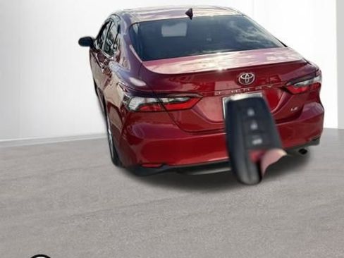 Used 2023 Toyota Camry LE image 3