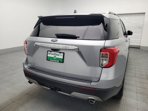 Used 2022 Ford Explorer Limited w/ Limited Technology Package RWD image 7