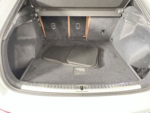 Used 2020 Audi Q3 2.0T Premium w/ Convenience Package AWD/4WD image 25