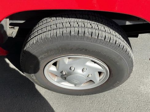 Used 2008 Ford E-350 and Econoline 350 Super Duty image 11