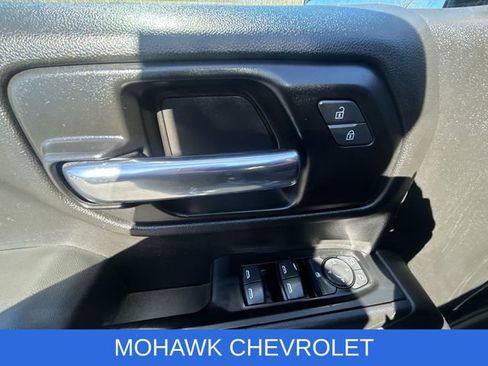 Used 2019 Chevrolet Silverado 1500 Custom Trail Boss w/ Custom Convenience Package image 23