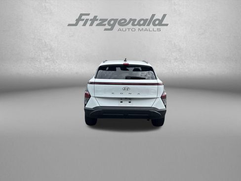 Used 2025 Hyundai Kona SEL FWD image 7