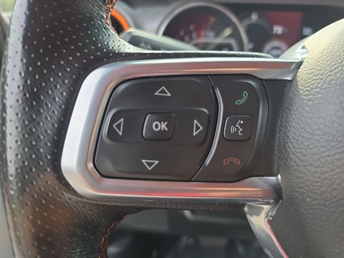 Used 2021 Jeep Gladiator Mojave AWD/4WD image 14