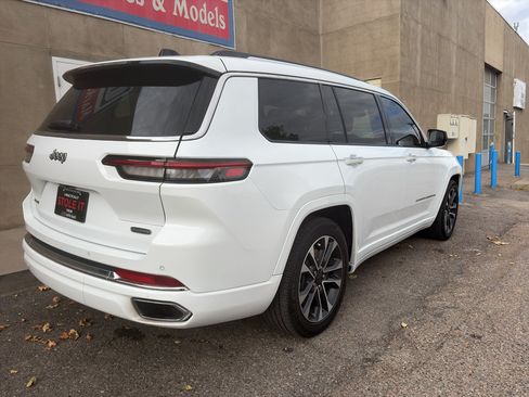 Used 2023 Jeep Grand Cherokee L Overland AWD/4WD image 5
