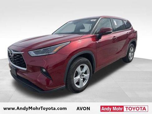 Used 2021 Toyota Highlander LE image 4
