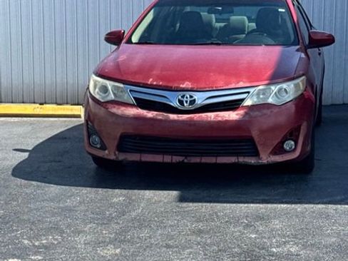 Used 2012 Toyota Camry LE FWD image 1